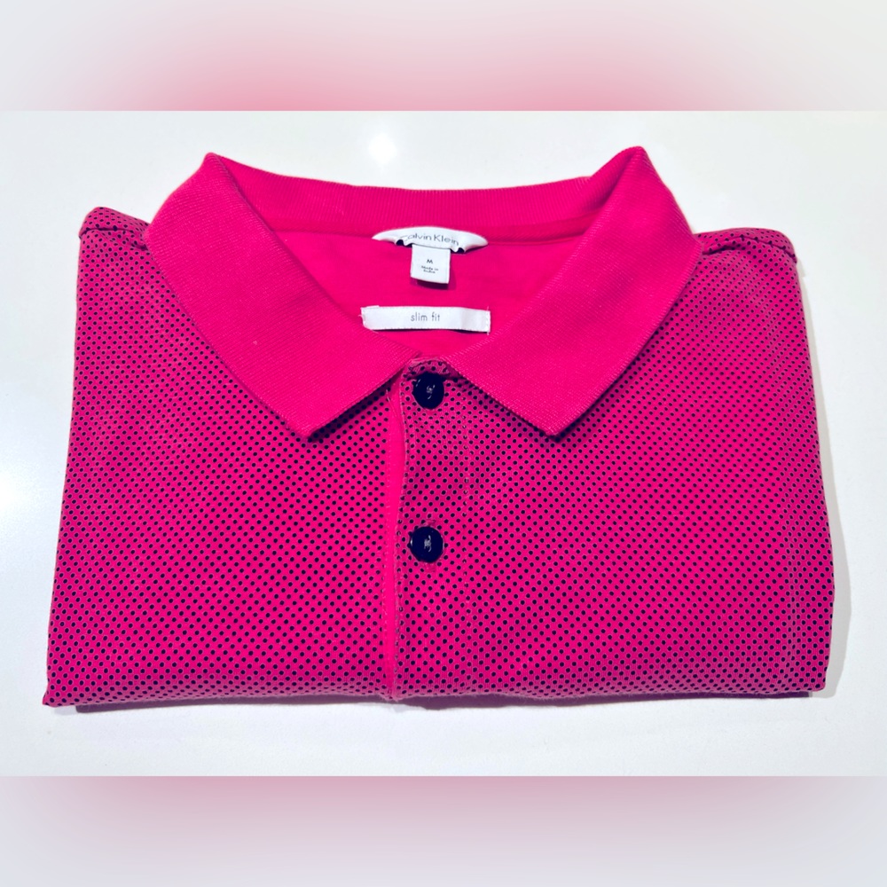 Calvin Klein Men polo Size Medium - Slim fit